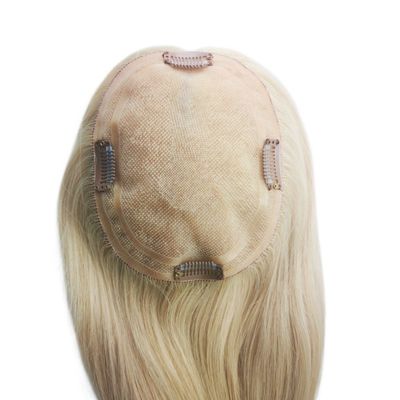 モノベースPUヨーロッパ人髪のトップ 5.5X6 レイトブロンドヘア トゥーピー クリップ16インチ 女性用